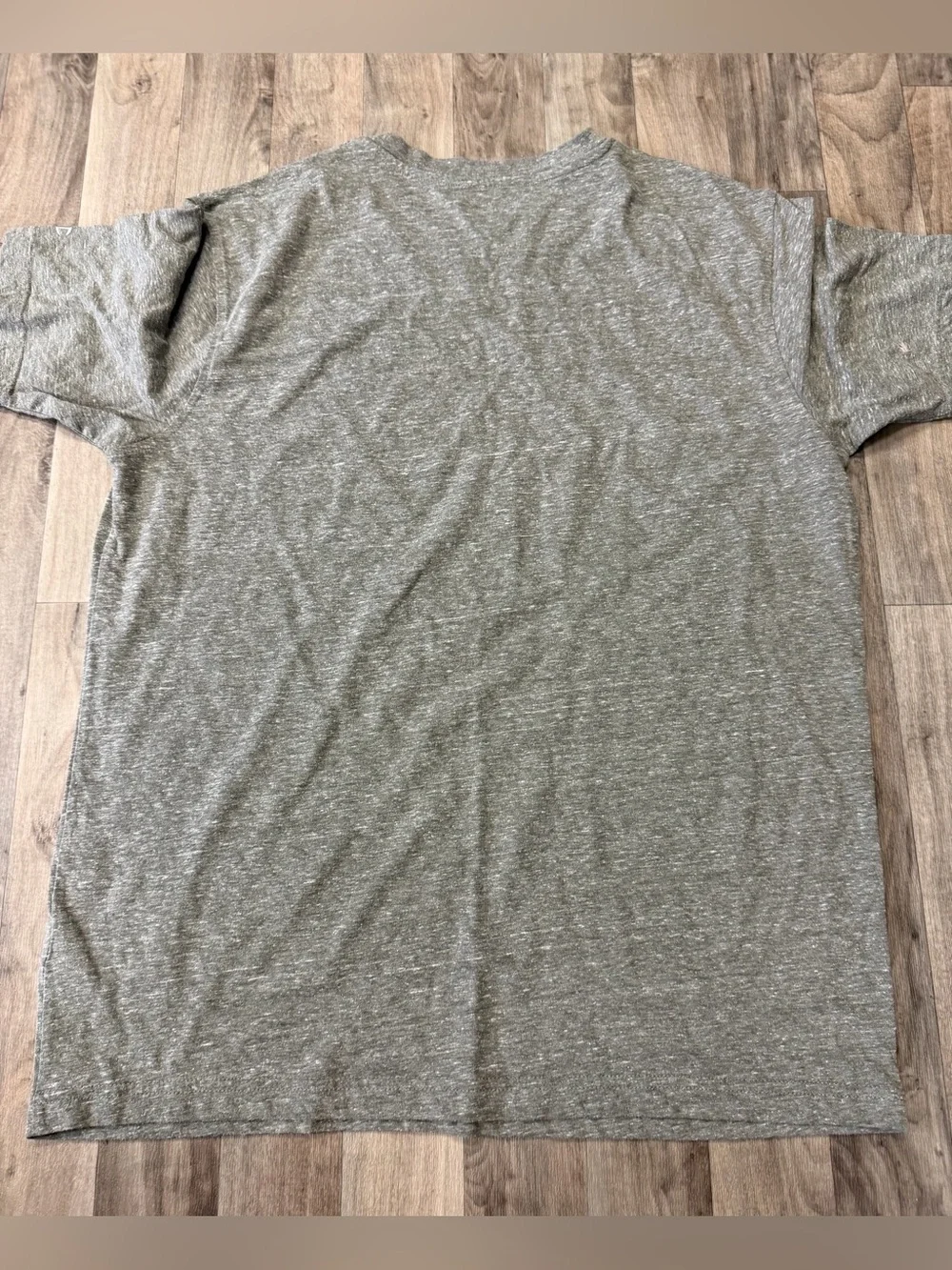 Champion Heather Gray Tee with Red and White 'Cream and Crimson' Print XL - Picture 7 of 7